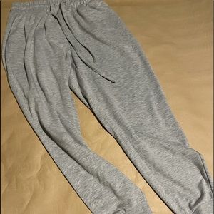 grey sweatpants